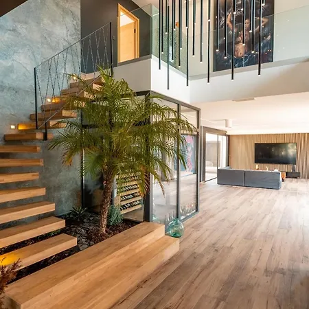 Villa Signature Luxury & Bali-stone Pool Le Grau-dʼAgde