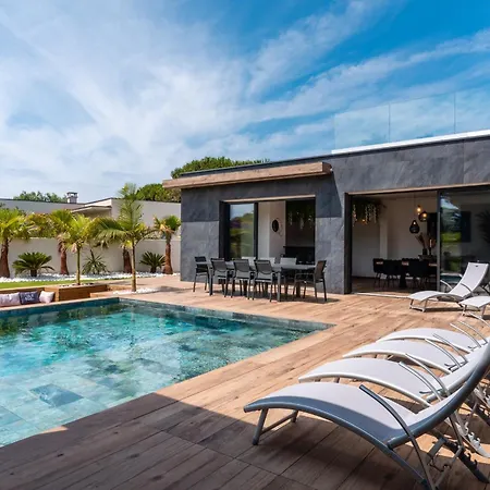 Signature Lujo Y Piscina De Bali