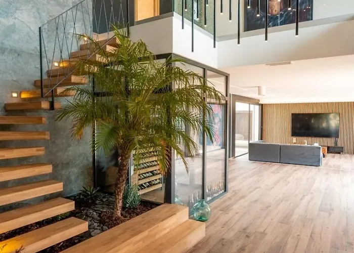 Villa Signature Luxury & Exclusive Seaside Getaway *